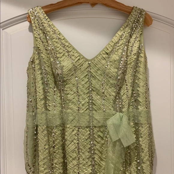 Carolina Herrera embellished gown - Picture 4 of 16